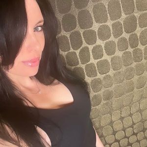 Meet your Posher, Caitlyn